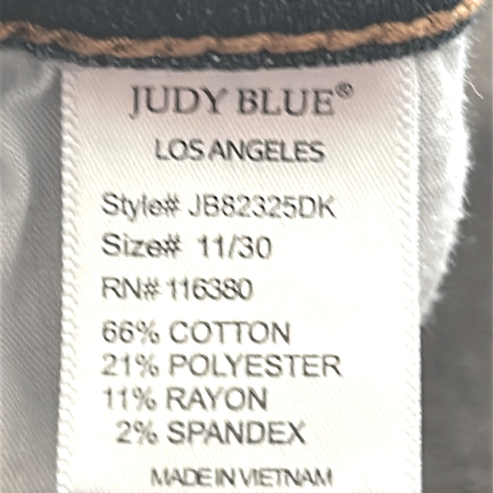 Judy Blue Women's Relaxed Straight Leg Blue Jeans Jr 11/30 Classic Casual - Picture 5 of 15